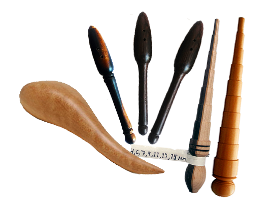 1_Outils de dentelle à l'aiguille