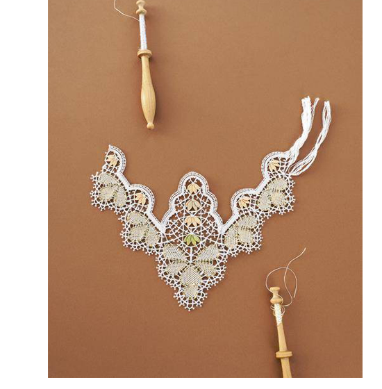 Dentelle- Pochettes En Clunny Polychrome