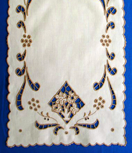  Richelieu embroidery