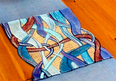 Middle In Lace For Table Runners